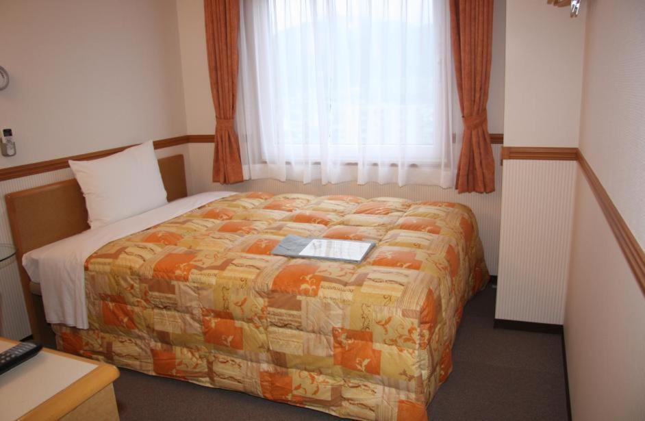 Toyoko Inn Shonan Hiratsuka Eki Kita Guchi No 2 Rom bilde